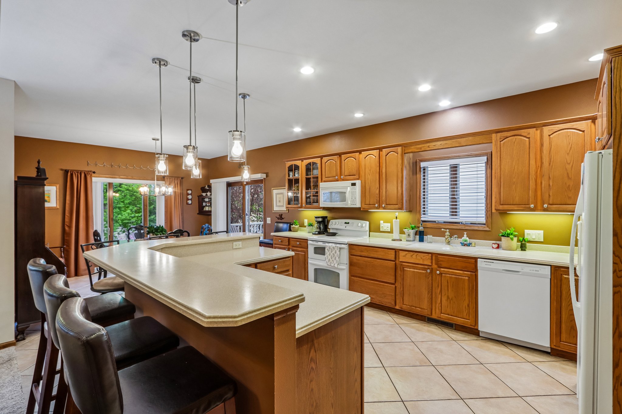 Collingwood Dr-S2804-018.jpg