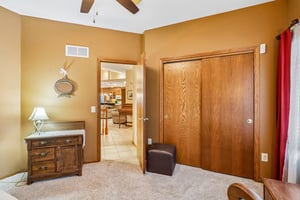 Collingwood Dr-S2804-034.jpg