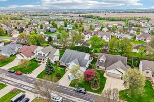 Collingwood Dr-S2804-058.jpg