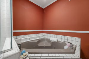  Photo 33