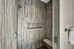  Photo 76