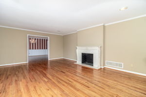 Living Room/Dining Room