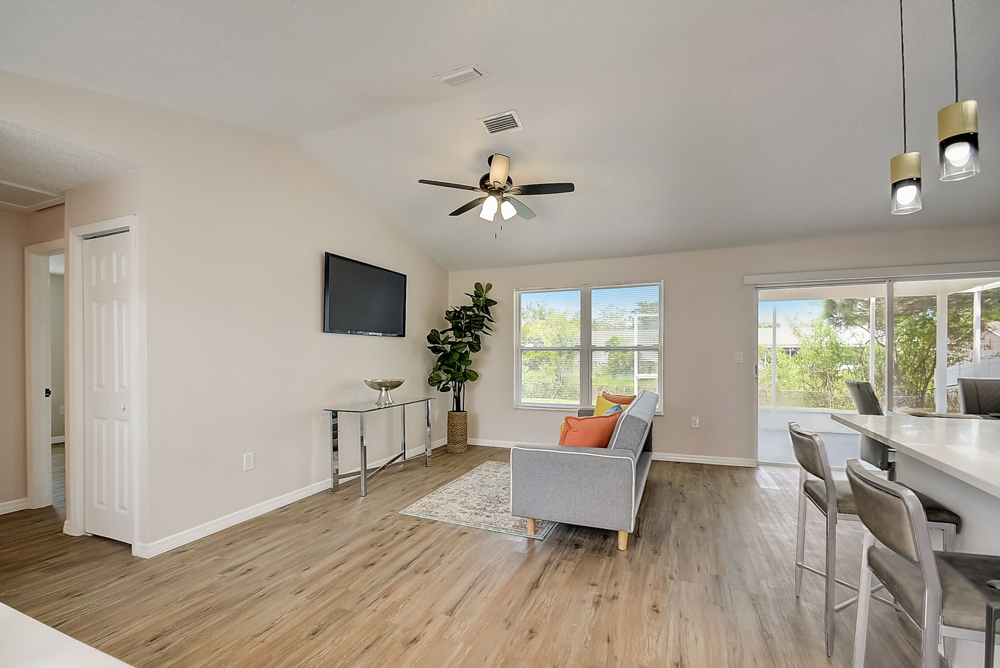 Lenwood Dr-006