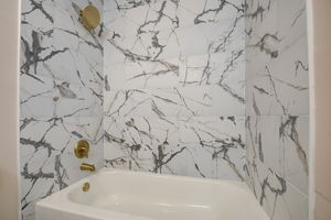 Lenwood Dr-019