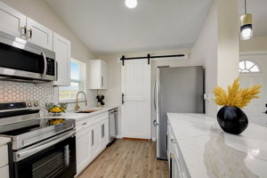 Lenwood Dr-014