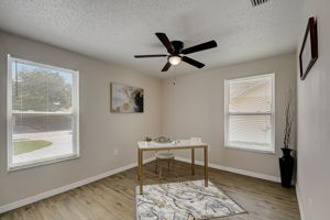 Lenwood Dr-020