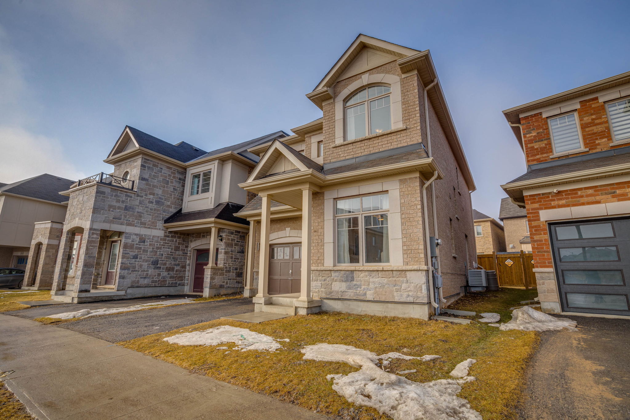 Burlington property showcase — delivered property photograph 3