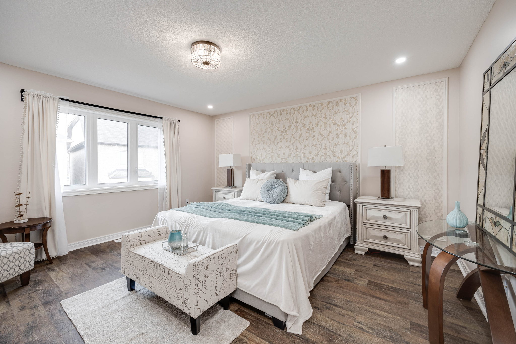 Burlington property showcase — delivered property photograph 29