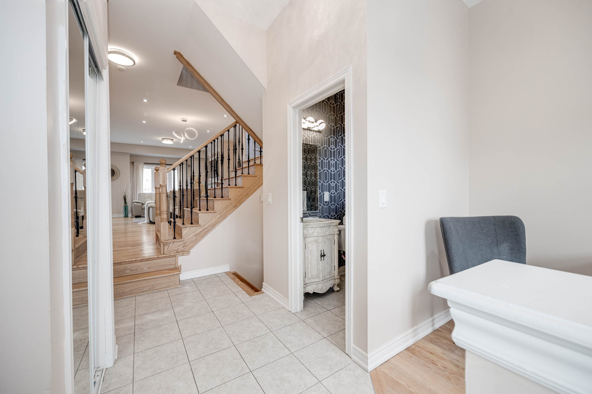 Burlington property showcase — delivered property photograph 21