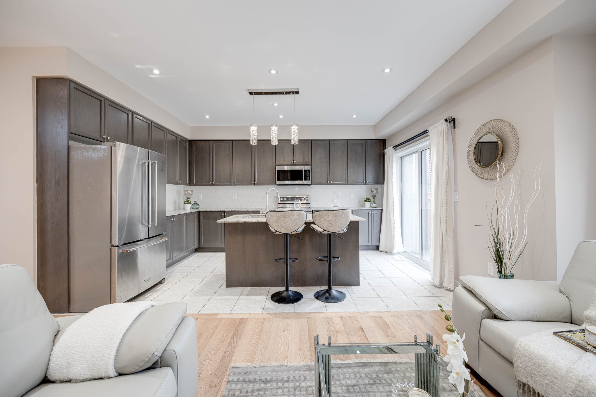 Burlington property showcase — delivered property photograph 15