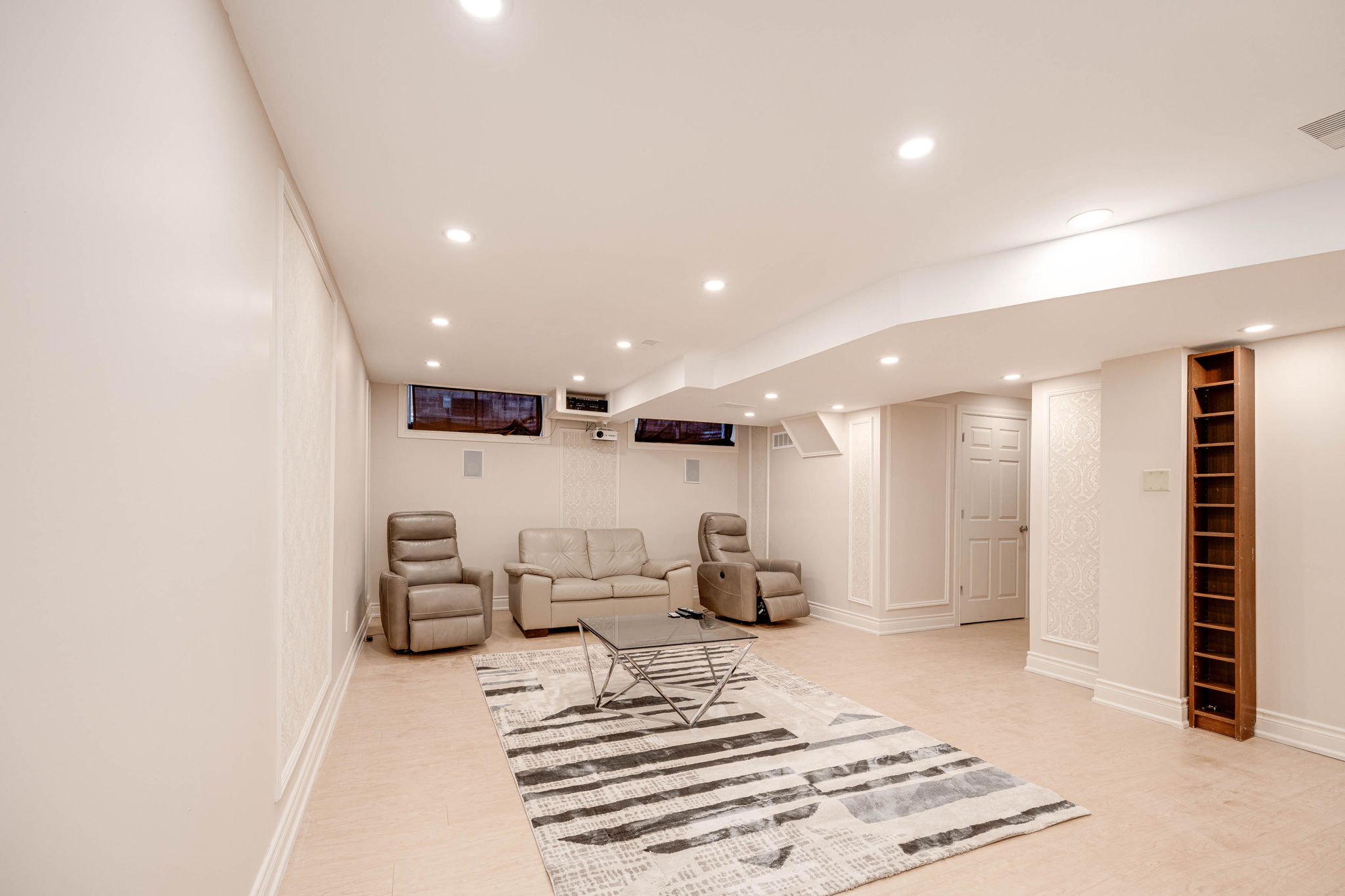 Burlington property showcase — delivered property photograph 42