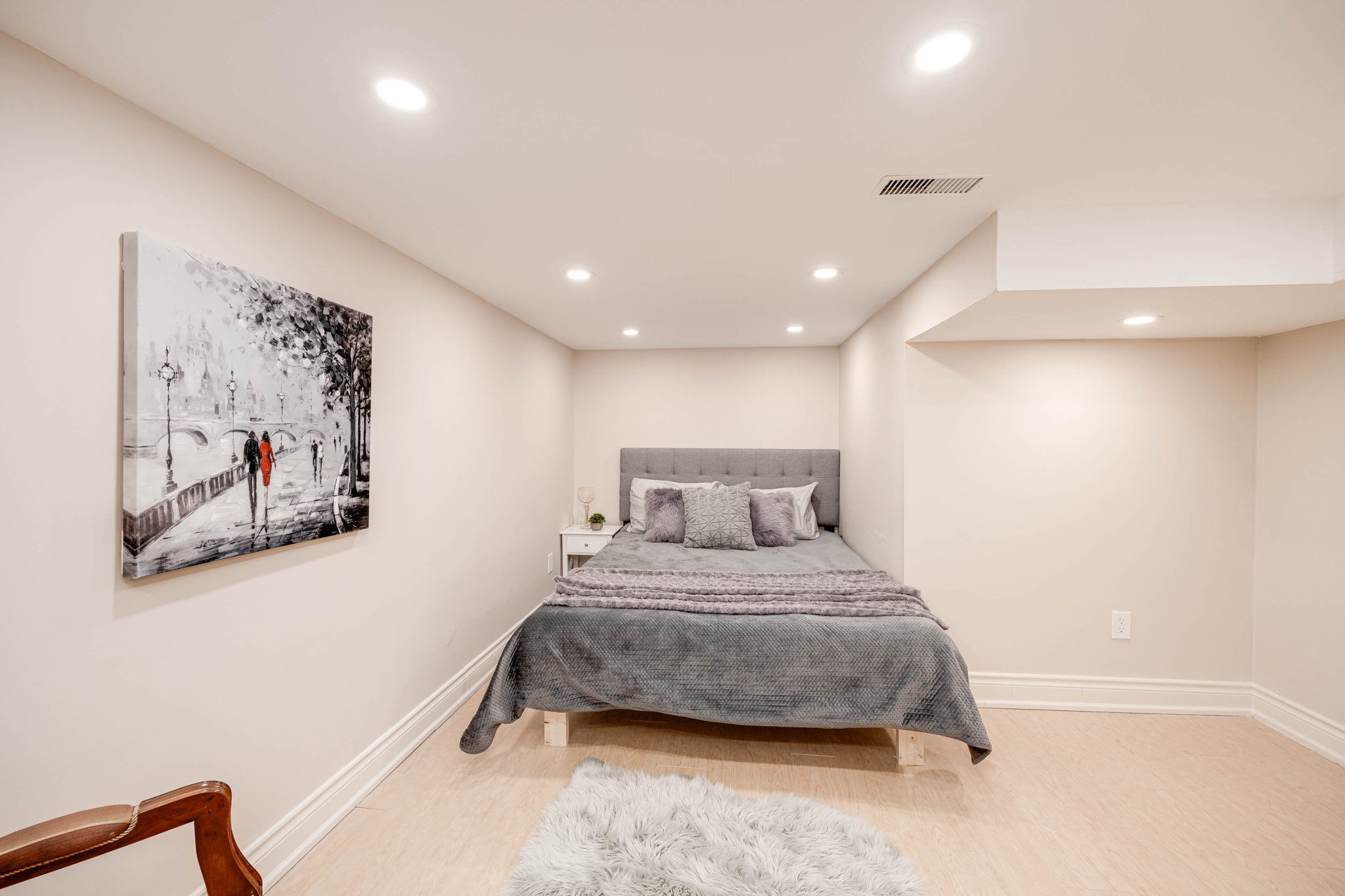 Burlington property showcase — delivered property photograph 37