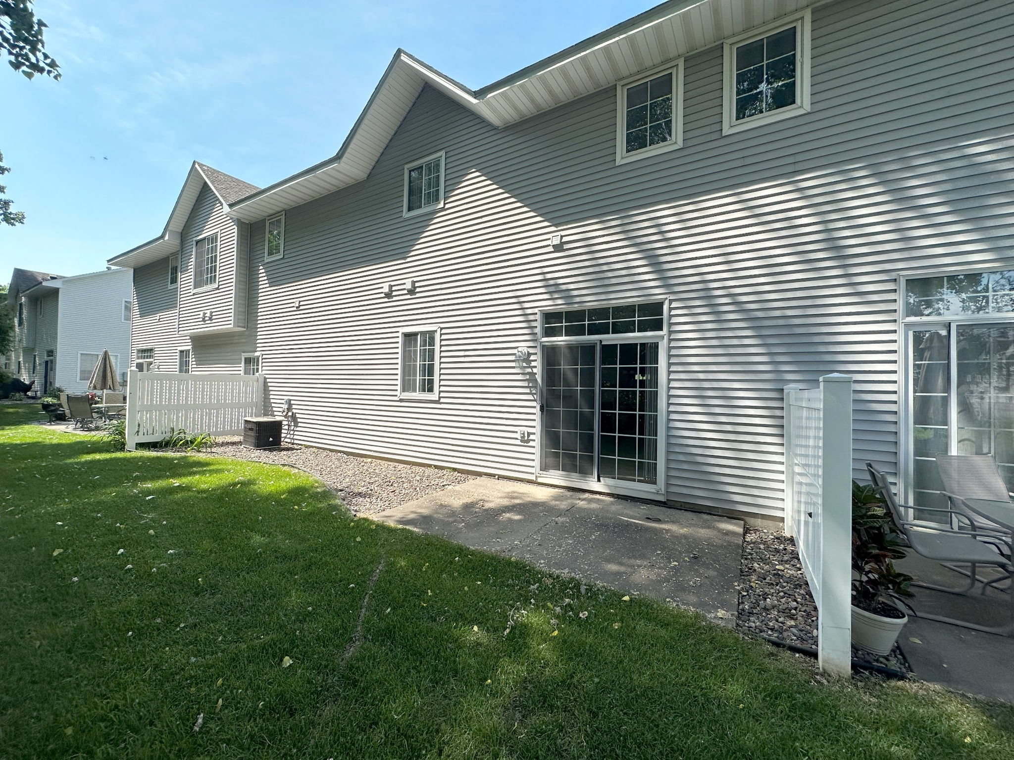 1-patio space