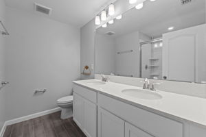  Photo 35