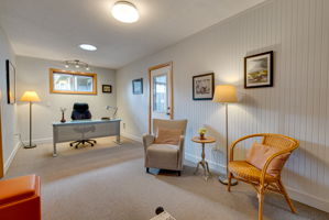  Photo 47
