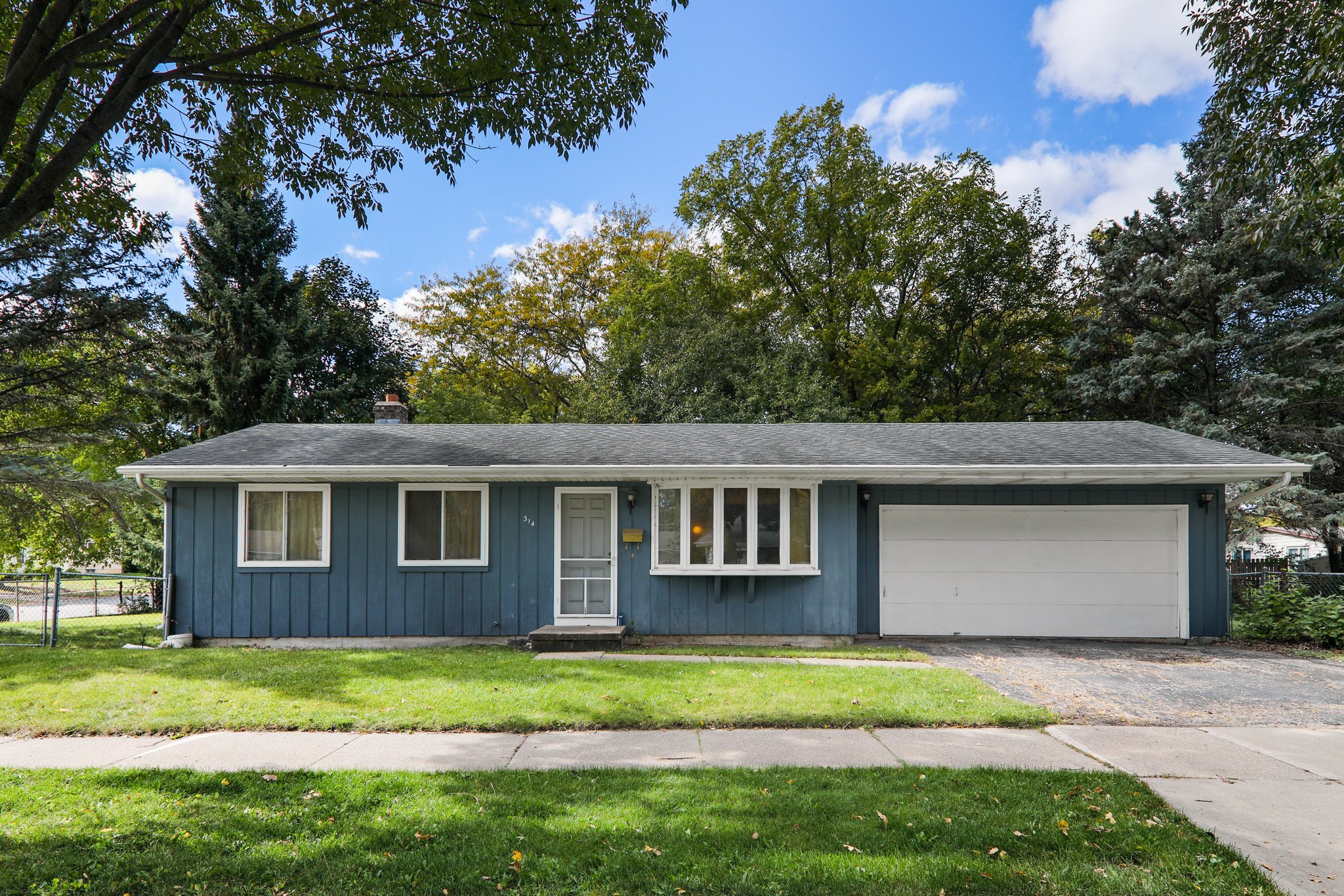 314 Acewood Blvd, Madison, WI 53714 Step Inside Media