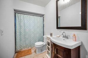 Bathroom2