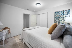 Master Bedroom1c