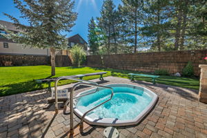 314 Beach Dr, South Lake Tahoe, CA 96150, USA Photo 69