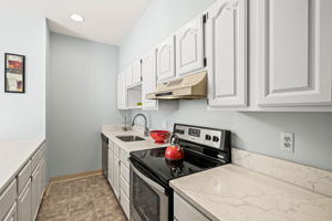  314 Bedford St 113, Lexington, MA 02421, US Photo 20