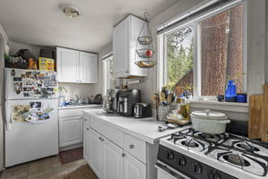 Studio Cabin Kitchen