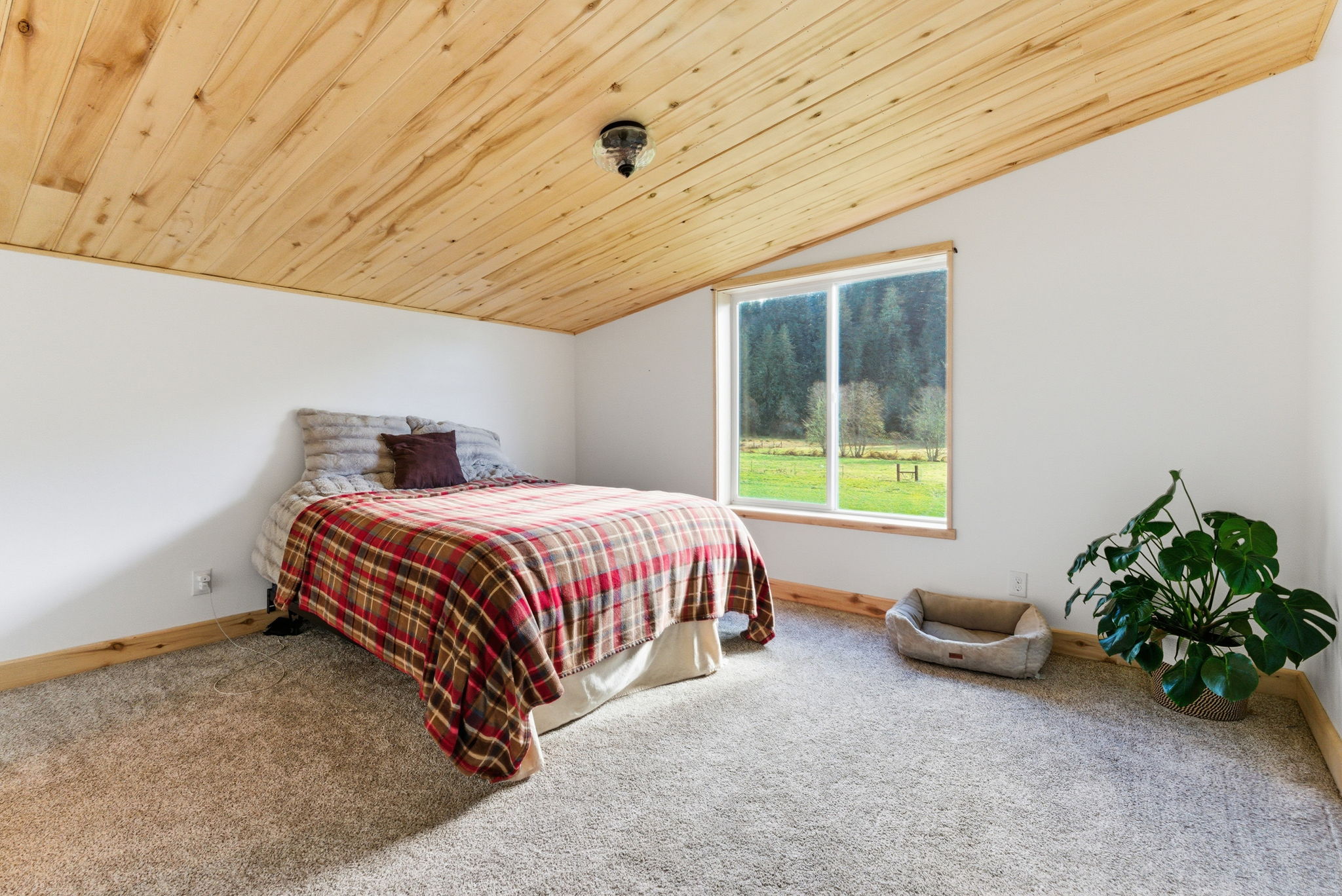Second floor bedroom