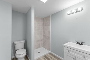  Photo 40