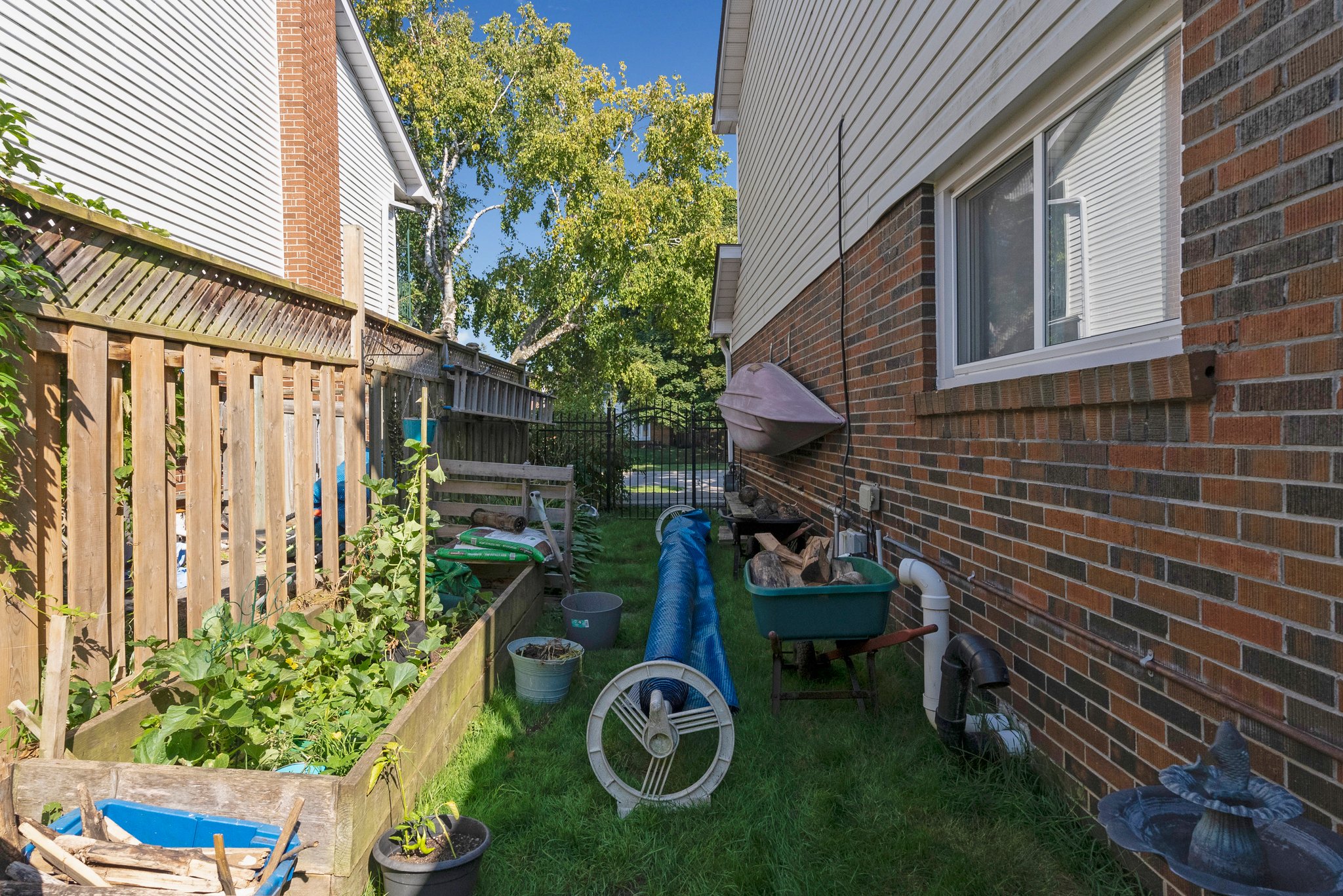  Photo 25