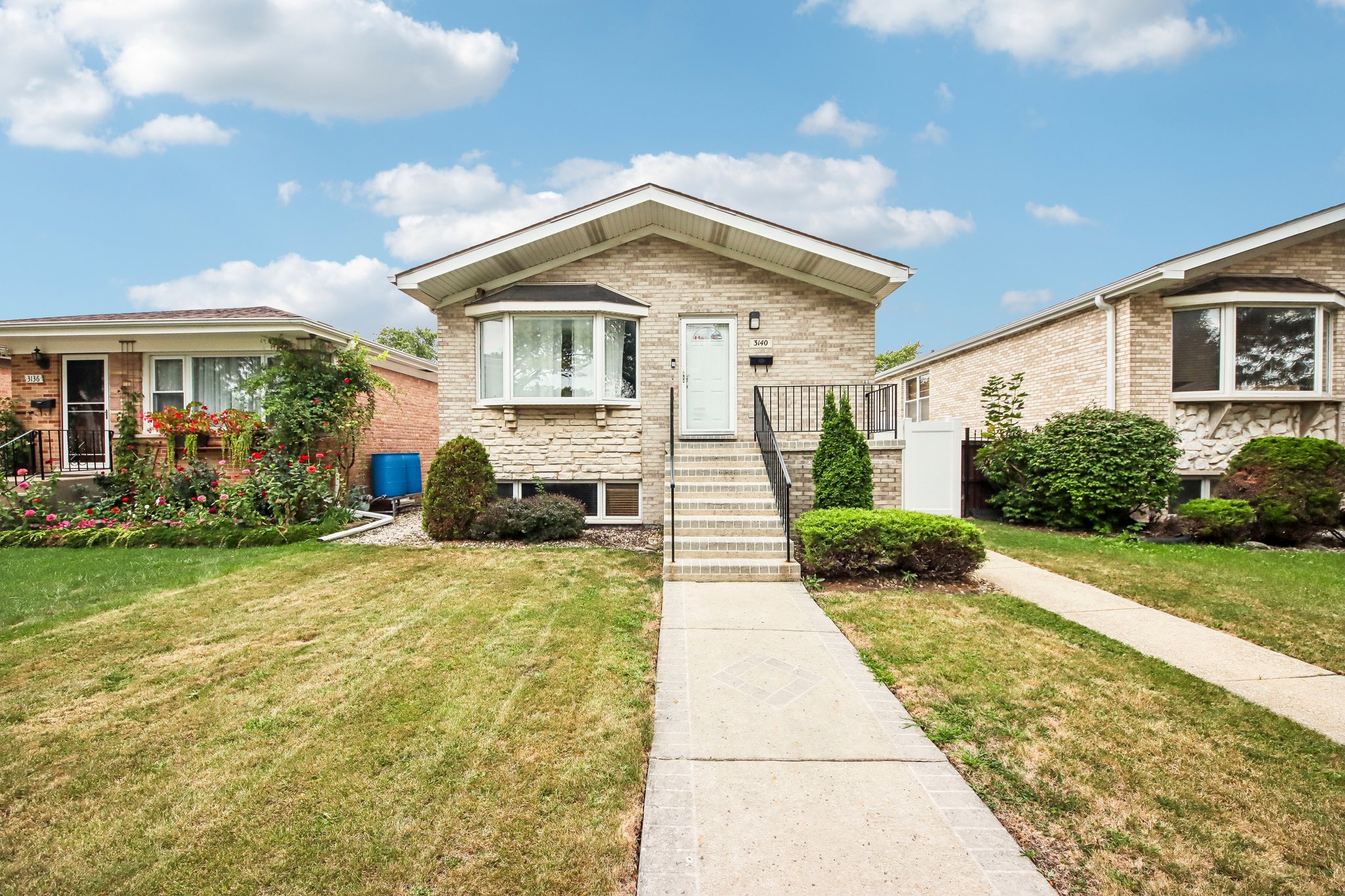 Emerson St-S1709-003.jpg