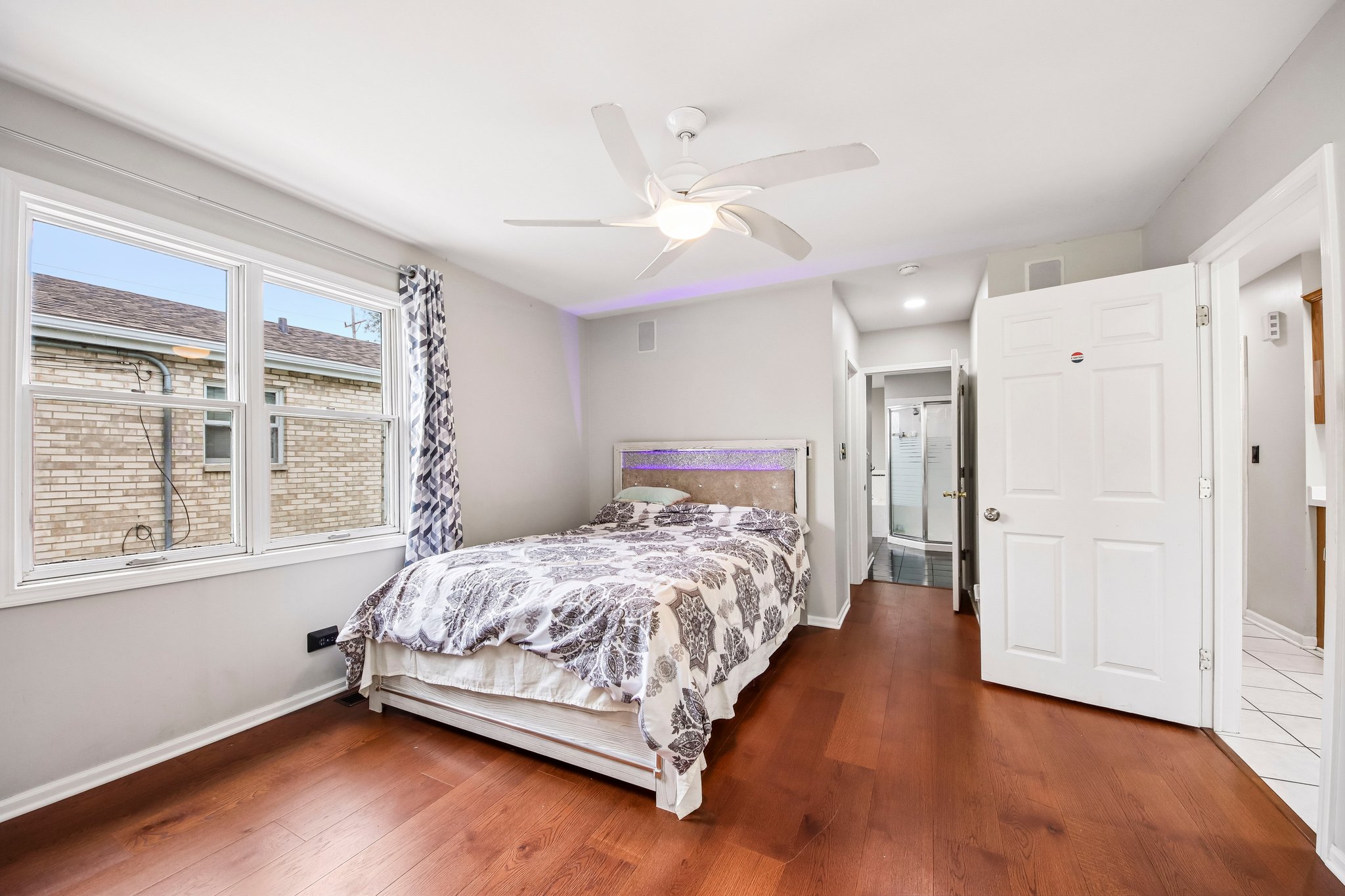 Emerson St-S1709-015.jpg