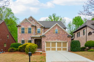 3-Sides Brick SE Facing Home