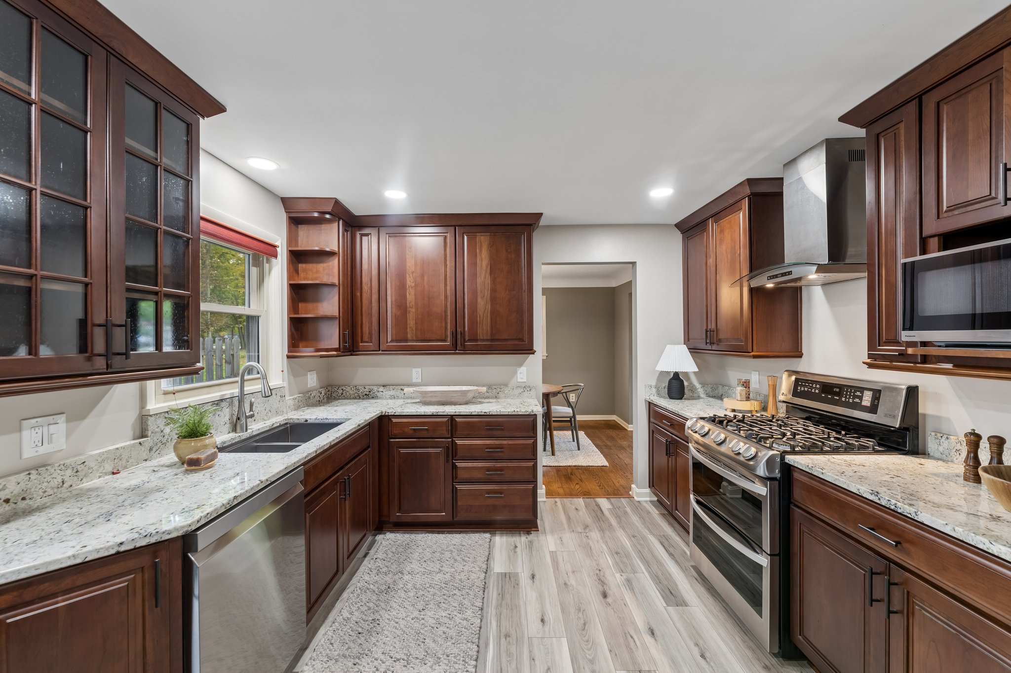 Hilliard Blvd-S2410-014.jpg