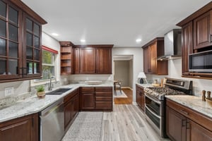 Hilliard Blvd-S2410-014.jpg