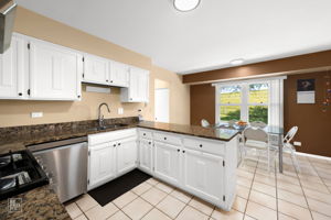 3141 Centennial Ct, Highland Park, IL 60035_008