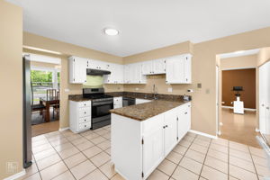 3141 Centennial Ct, Highland Park, IL 60035_011