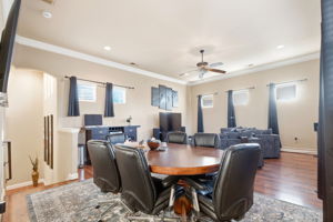  Photo 30