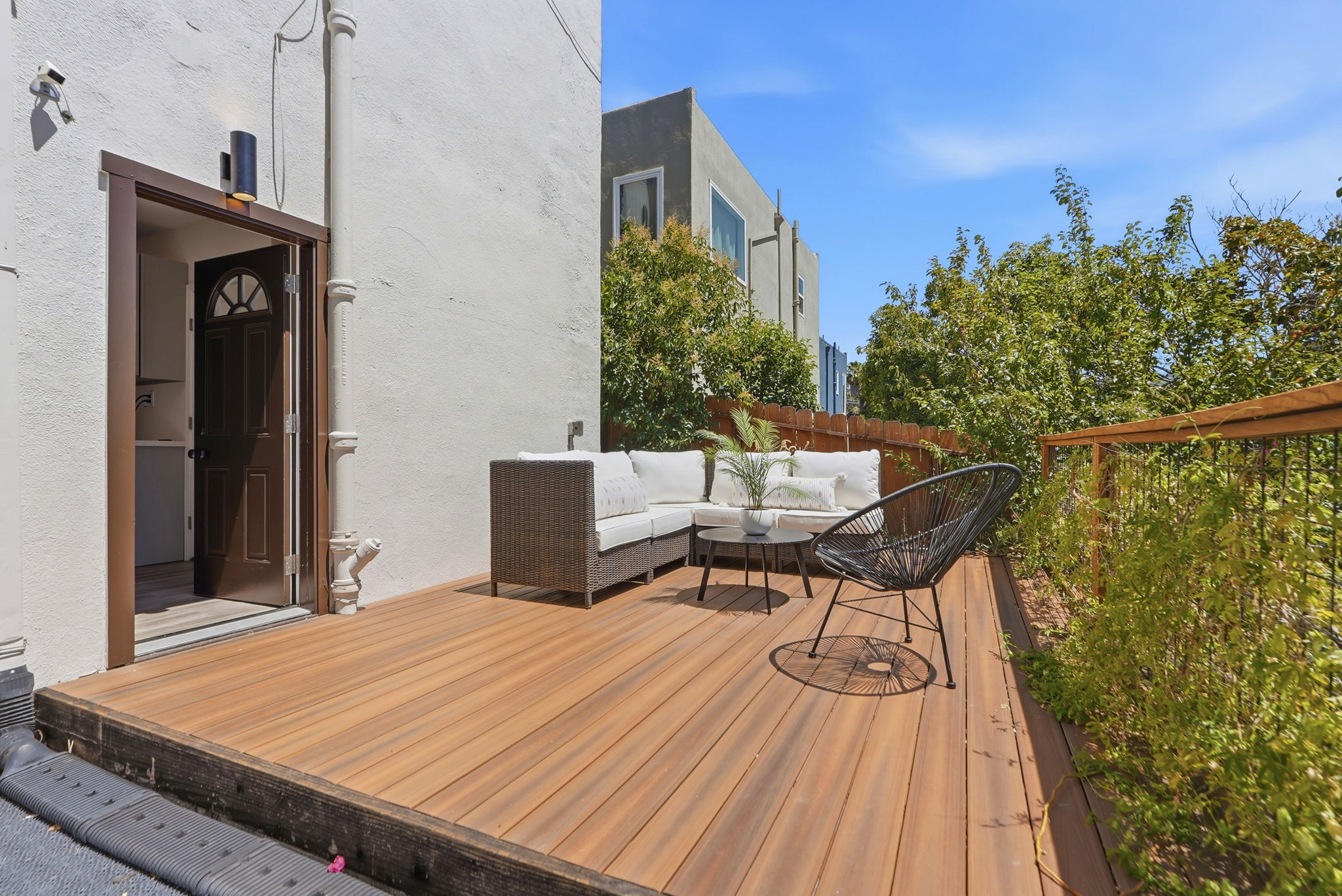 056_F8_3142 Maxwell Ave