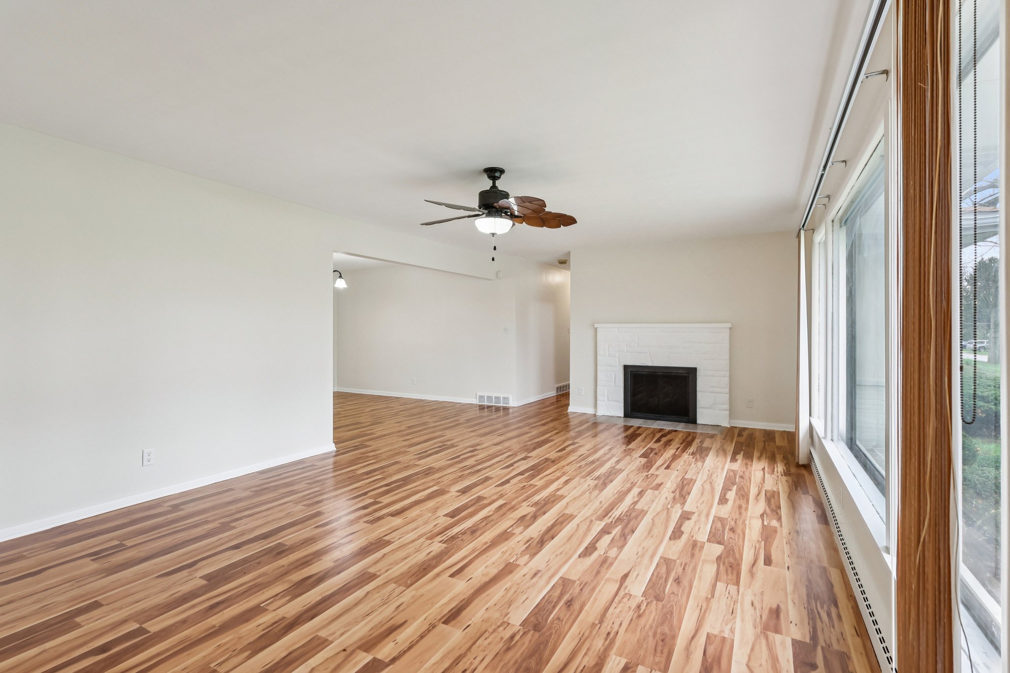 Morewood Rd-S1404-006.jpg