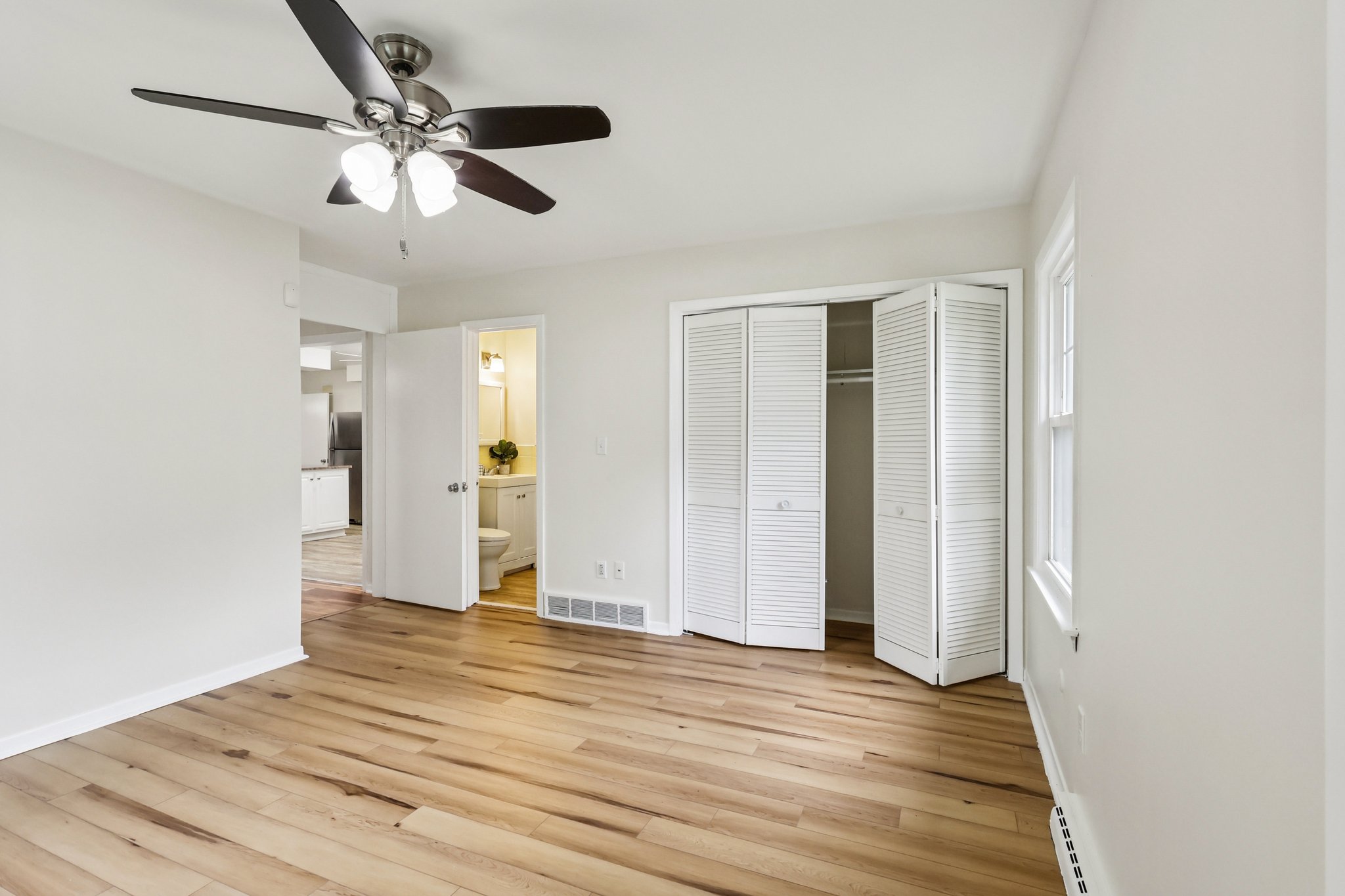 Morewood Rd-S1404-034.jpg