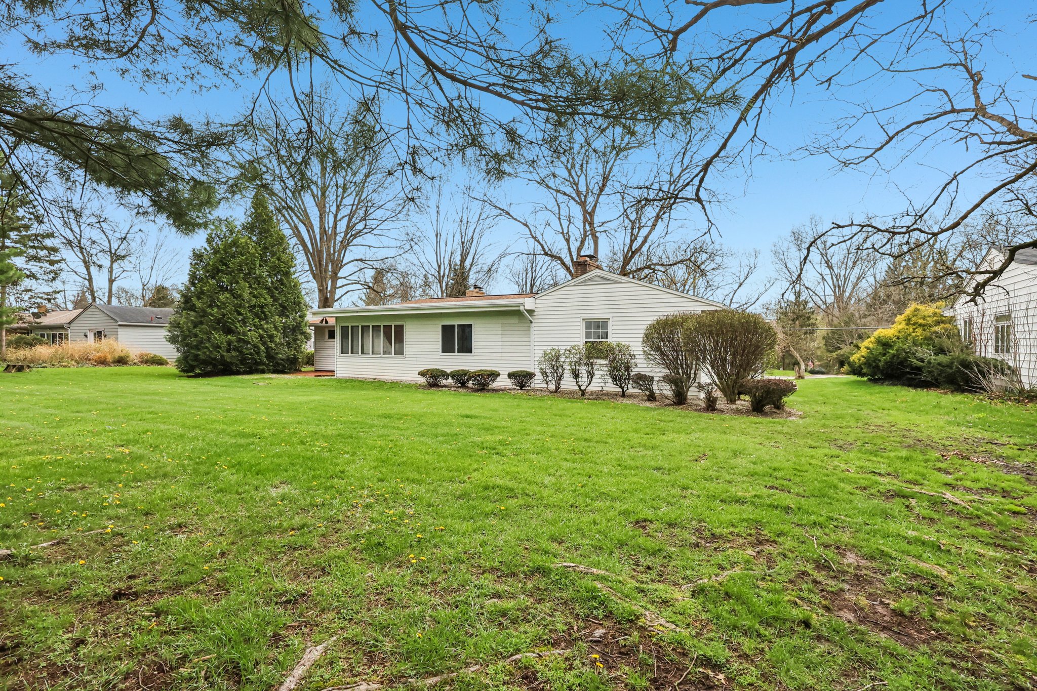 Morewood Rd-S1404-043.jpg