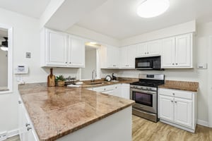 Morewood Rd-S1404-020.jpg