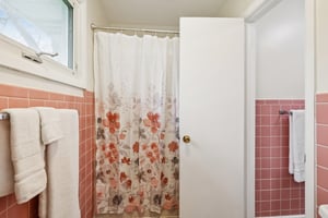 Morewood Rd-S1404-025.jpg