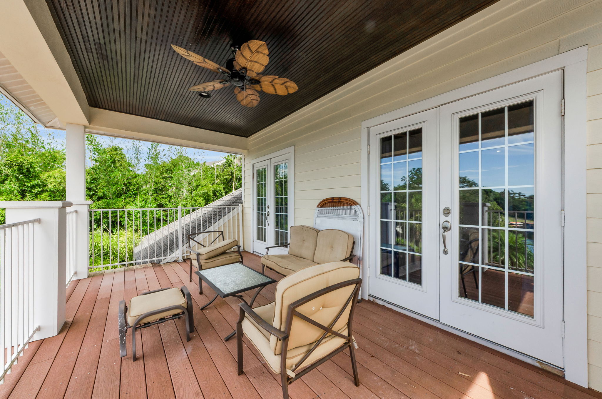 Upper Level Balcony 3