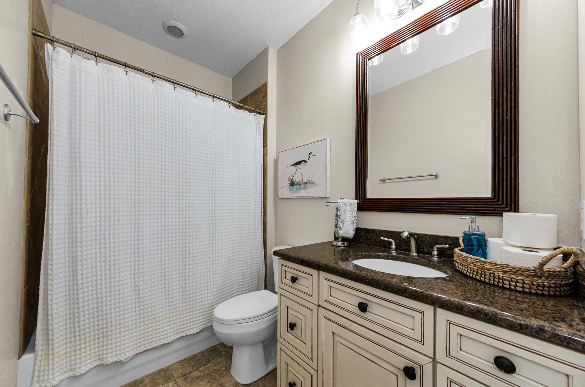 Upper Level Bathroom 3a