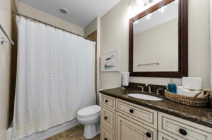 Upper Level Bathroom 3a