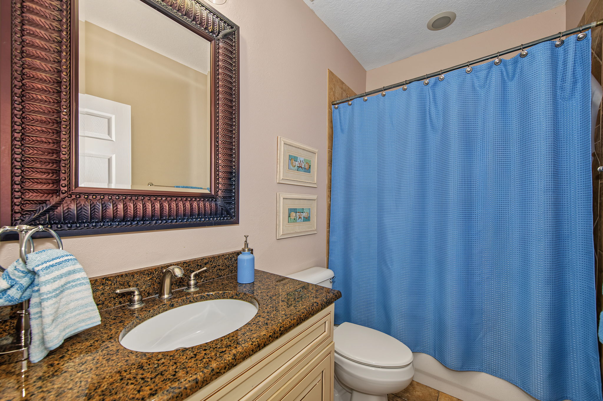 Upper Level Bathroom 3a