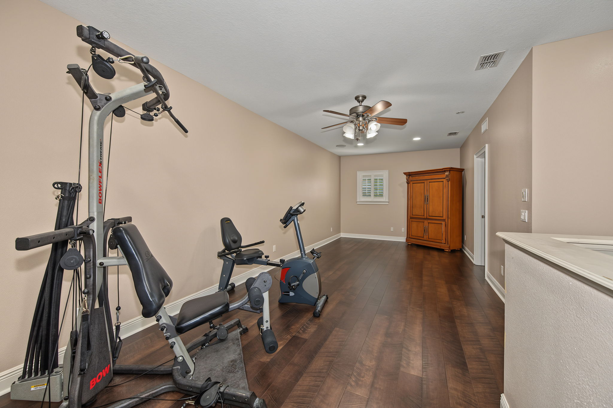 Upper Level Bonus Room 1
