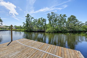 Dock 2