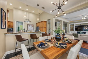 Kitchen Eat-In 3