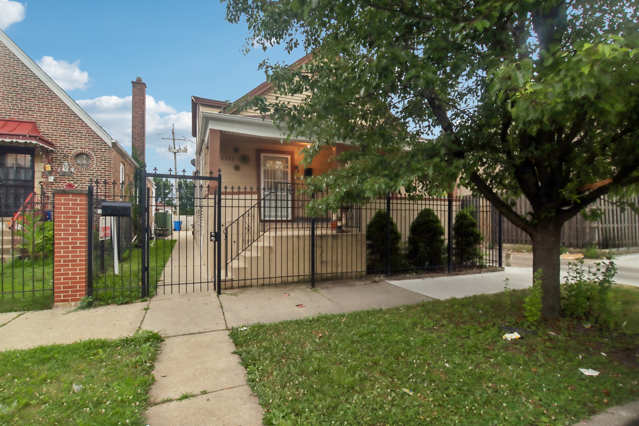 W 54th Pl-S2807-003.jpg